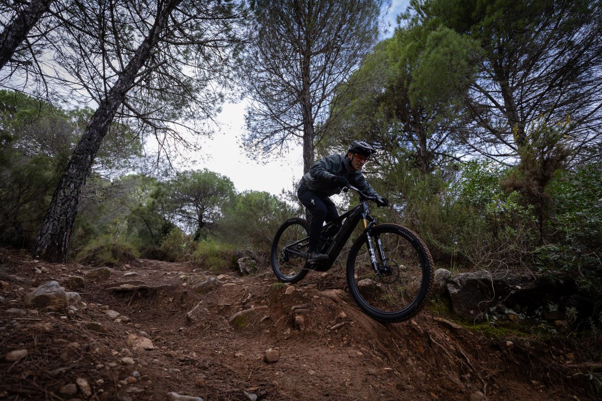 Nueva Specialized Turbo Levo R: Más ligera, menos recorrido ¿Más diversión? ¡La probamos!