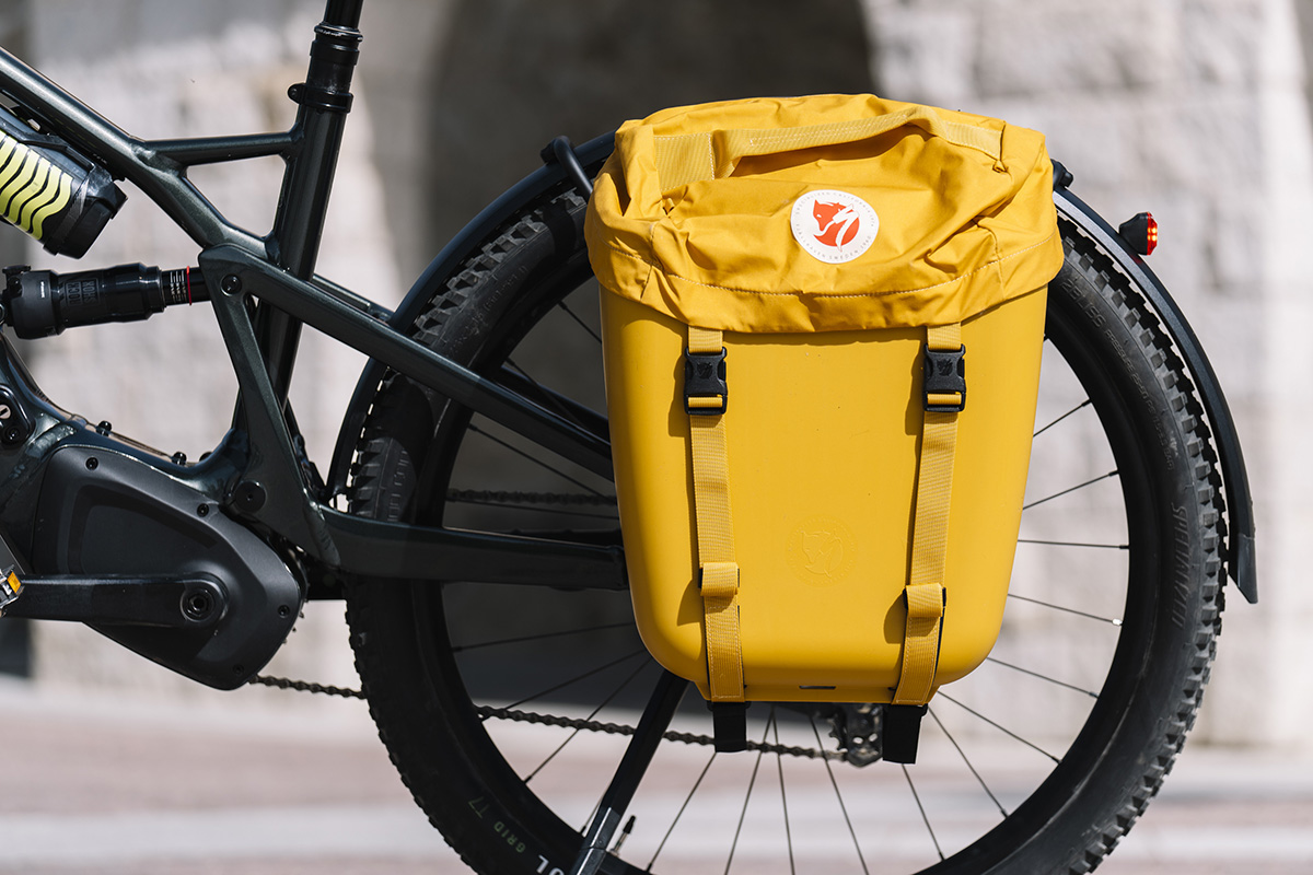 Alforjas Fjällräven de la Specialized Turbo Tero X 5.0