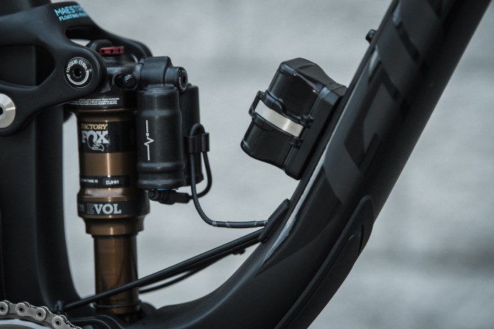 Fox Live Valve: Suspensiones electrónicas bici de montaña | MTB Pro