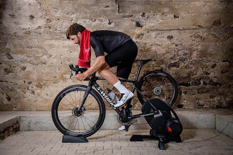 Cómo entrenar en rodillo sin potenciómetro: rinde al máximo de cara a la primavera