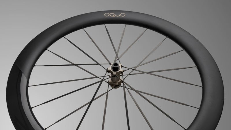 Oquo introduce los radios de carbono en su gama de carretera 2026