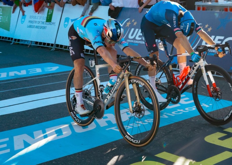 Monoplato y cordones: así ha ganado Remco Evenepoel el Campeonato de Europa 2026