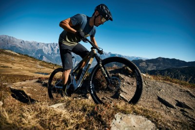BMC Fourstroke AMP LT: cuadro de carbono, 120 mm de recorrido y motor TQ-HPR 50
