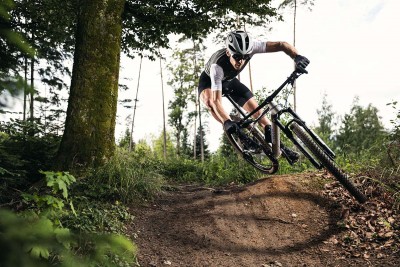 Nueva BMC Twostroke 01 en acción