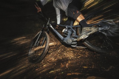 Nuevas Mondraker Zendit R y S: ‘mix’ de carbono y aluminio, más asequible, y con sistema Avinox M2S Nuevas Mondraker Zendit R y S: ‘mix’ de carbono y aluminio, más asequible, y con sistema Avinox M2S