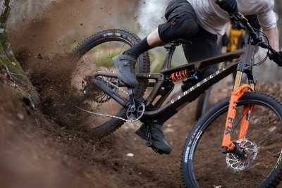 FOX rediseña el interior de sus amortiguadores Float X y DHX para trail y all mountain