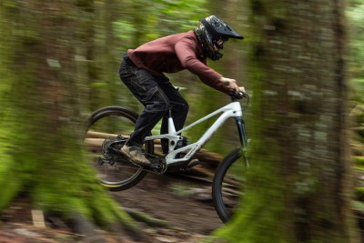 Nuevo Lazer A-Line KinetiCore: un casco integral de fibra de carbono para enduro y DH Nuevo Lazer A-Line KinetiCore: un casco integral de fibra de carbono para enduro y DH