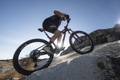 ¡Lista para dominar en XC! Probamos la MMR Kenta SL 10