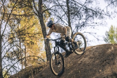 Probamos la MMR Lyth 10: Una ebike entre el trail y el enduro con la potencia de Avinox