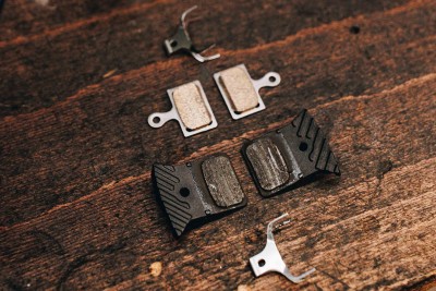 Tipos de compuestos para las pastillas de freno de Shimano