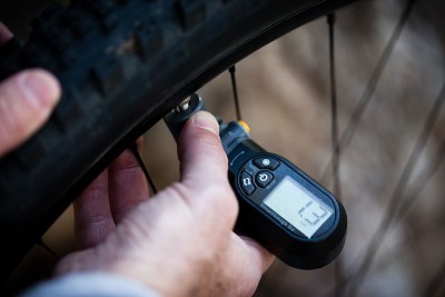 ¿Qué presión hay que llevar en los neumáticos de MTB?